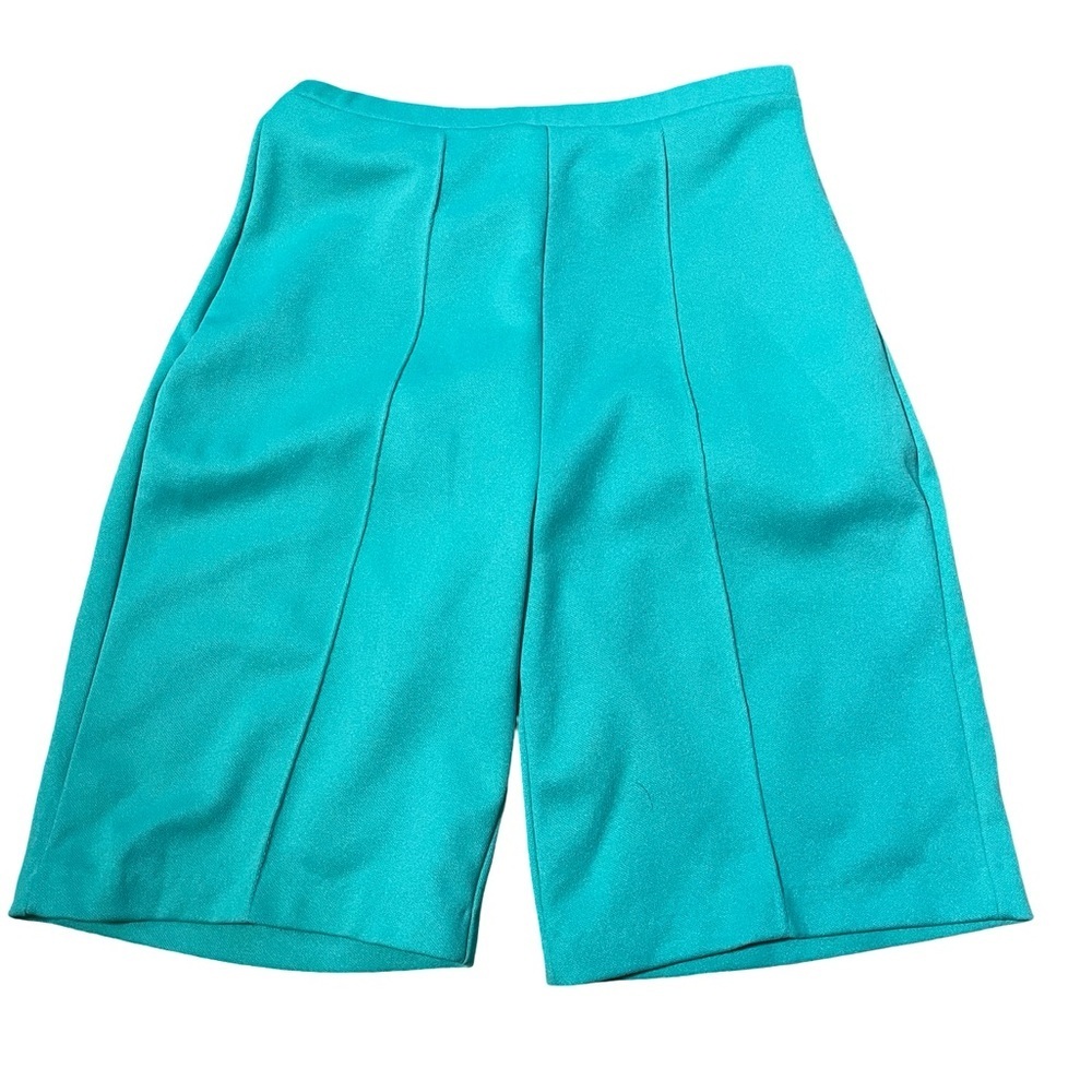 JCPenney vintage seamed shorts and top set. Size women 8 in light Kelley green.